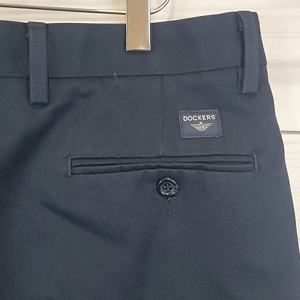 Dockers straight fit ultimate chinos in Navy Size 36X32